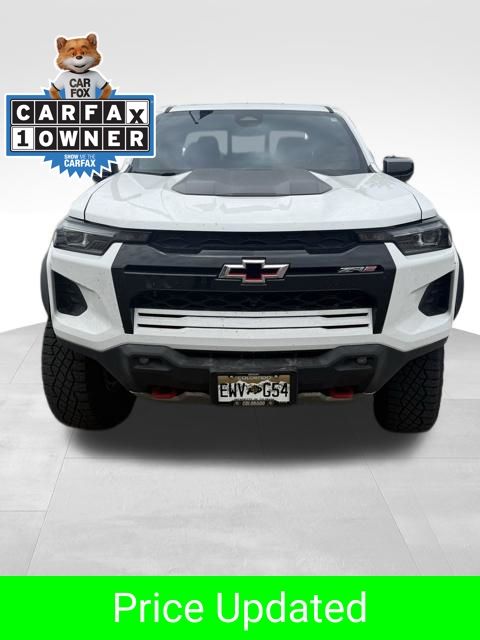 Summit White 2024 Chevrolet Colorado ZR2 Crew Cab 4WD Pickup Truck Four-Wheel Drive 8-Speed Automatic