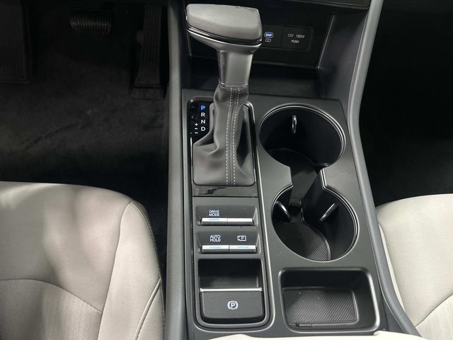 2025 Hyundai Sonata - Image 23