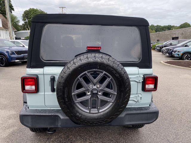 Used 2024 Jeep Wrangler SUV