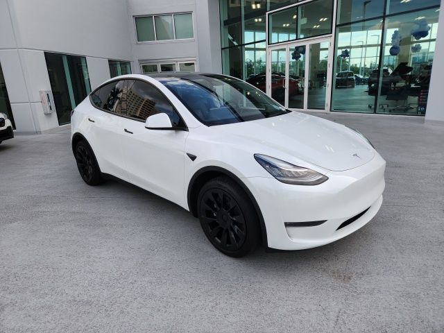 2023 Tesla Model Y Long Range 3