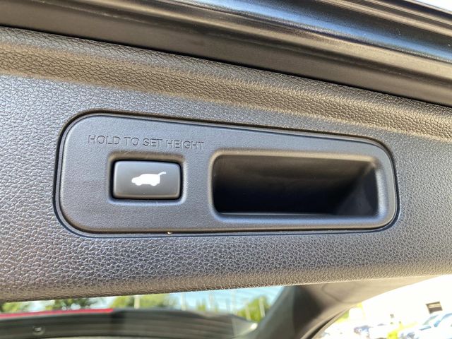Used 2025 Honda Odyssey Van
