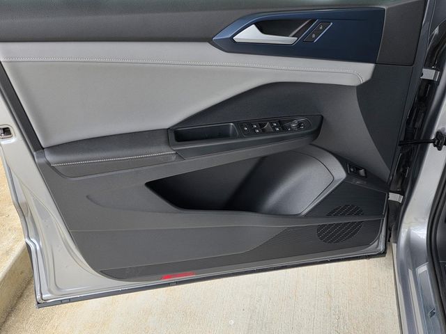 2024 Volkswagen Taos SE - Photo 32