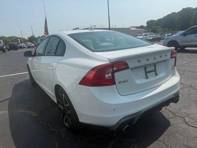 2018 Volvo S60 T5 Dynamic - Image 5