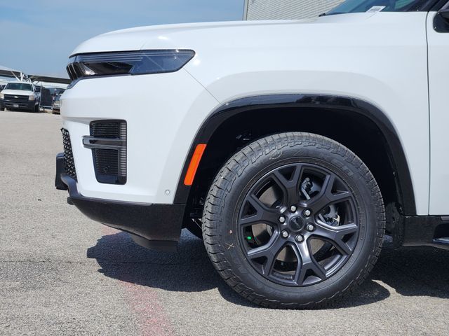 New 2026 White/off-white Jeep Upland image 5