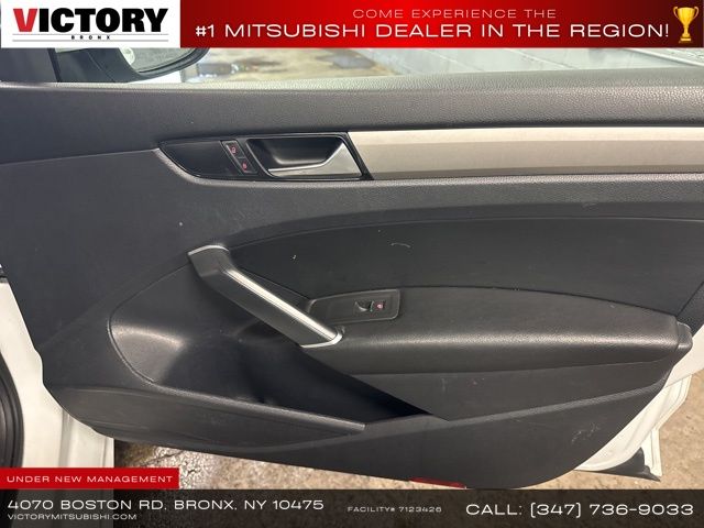 2022 Volkswagen Passat 2.0T SE photo