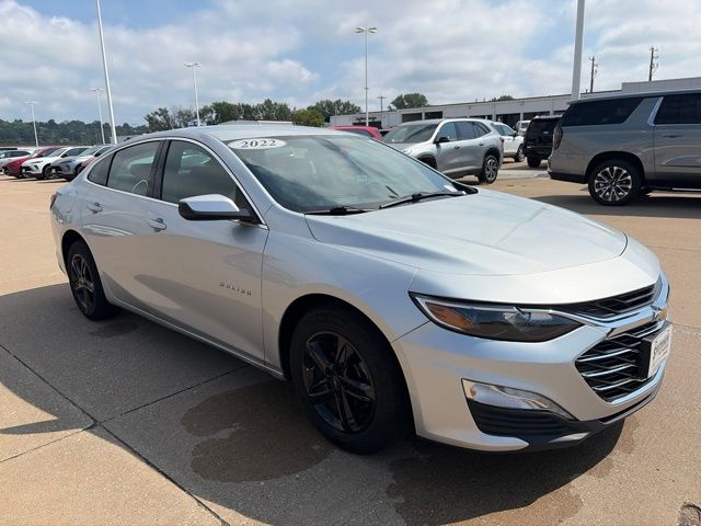 Silver Ice Metallic 2022 Chevrolet Malibu Sedan Front-Wheel Drive Continuously Variable Transmission