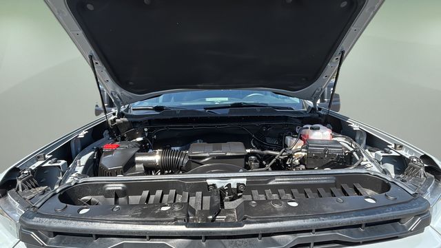 Used 2025 Gray Chevrolet Custom image 31