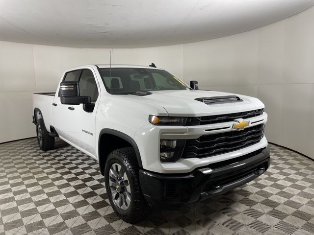 2025 Chevrolet Silverado 2500HD Custom 2