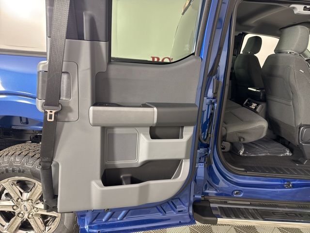 2025 Atlas Blue Metallic Ford F-150 XLT 4X4 Truck
