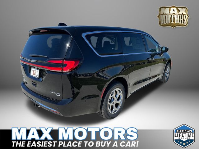 2024 Chrysler Pacifica Limited 12