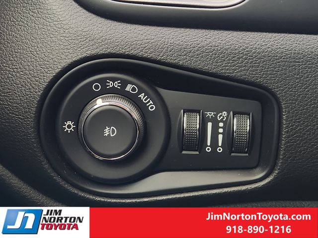 Used 2022 Jeep Renegade SUV