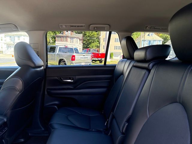 Used 2024 Toyota Grand Highlander SUV