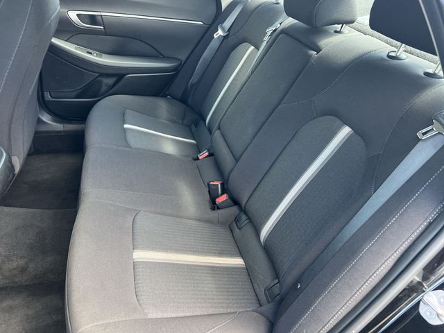 Used 2025 Black Hyundai SEL image 36