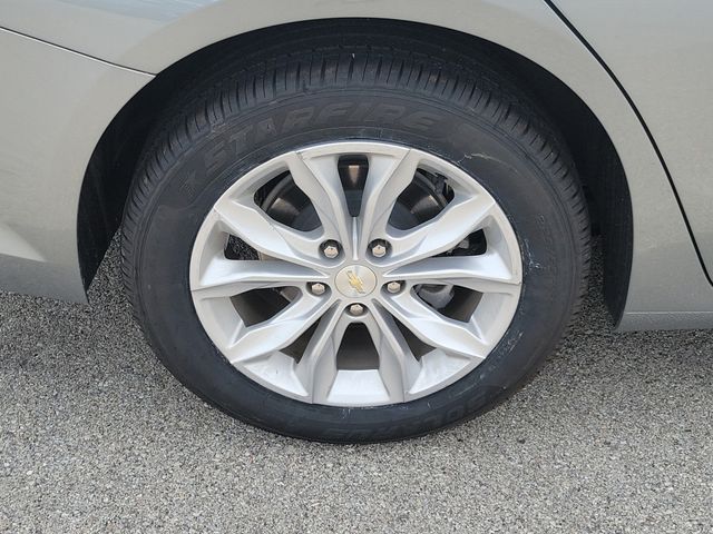 Used 2025 Gray Chevrolet LT image 7