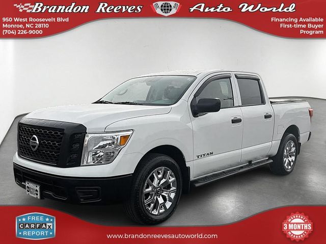 Glacier White 2018 Nissan Titan S Crew Cab 4WD Pickup Truck Four-Wheel Drive 7-Speed Automatic