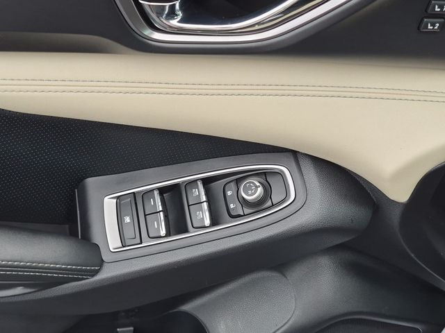 Used 2022 Silver Subaru Limited image 14