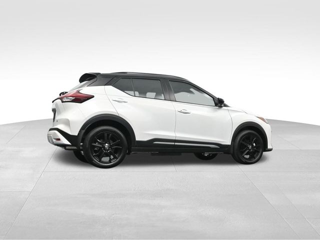 2024 Nissan Kicks SR 36