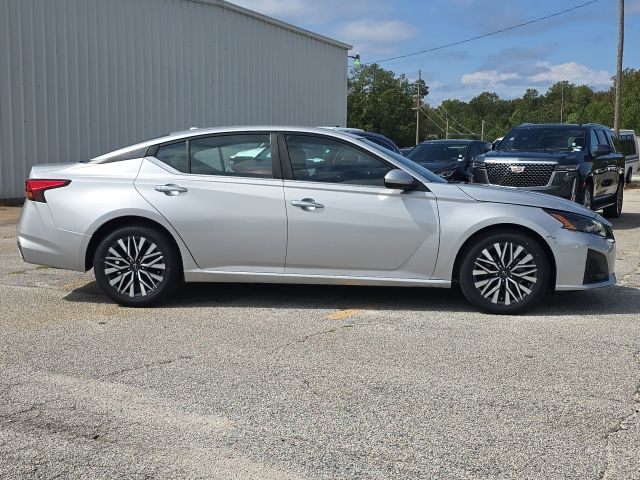 Photo of 2024 Nissan Altima 2.5 SV in Dallas, GA - 6,  2024 Nissan Altima 2.5 SV:B01923