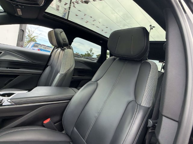 Used 2024 Cadillac LYRIQ SUV