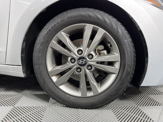 2018 Symphony Silver Hyundai Elantra Value Edition FWD Sedan