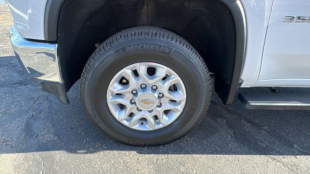 2022 Chevrolet Silverado 3500HD LT 11