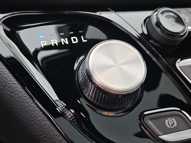 New 2026 White Chrysler Limited image 17