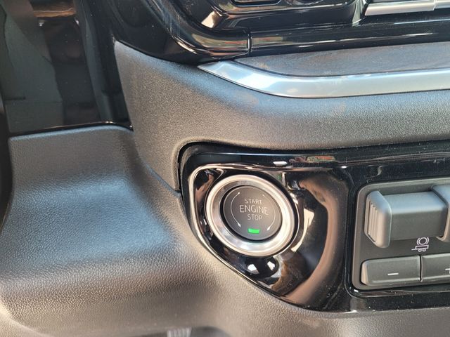 New 2026 White GMC SLT image 28