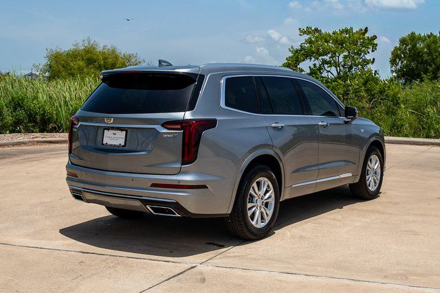 2025 Cadillac XT6 Luxury - 5