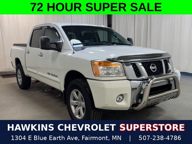 2013 Nissan Titan SV Crew Cab 4WD