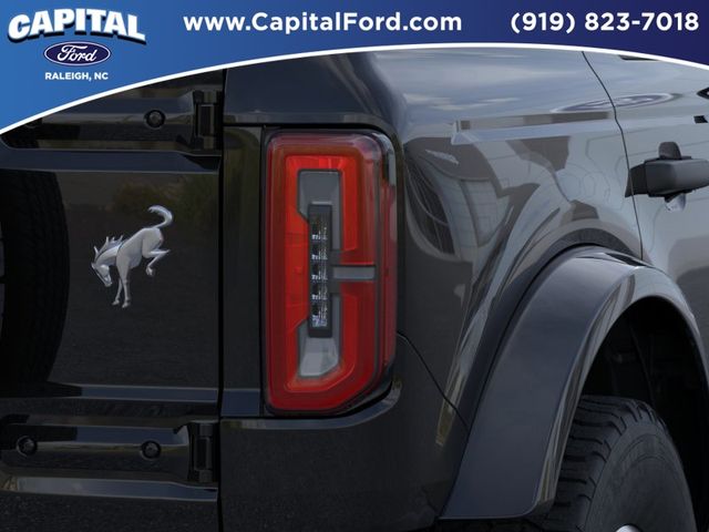 New 2026 Shadow Black Ford Outer Banks® image 23