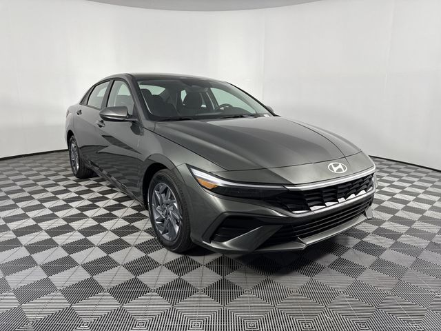 New 2025 Hyundai Elantra Hybrid For Sale in Indianapolis, IN