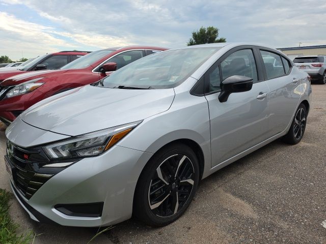 2024 Nissan Versa SR FWD