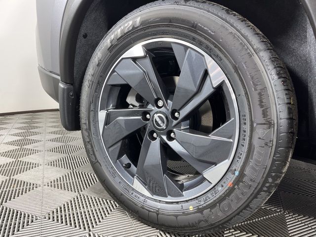 2025 Gun Metallic Nissan Rogue SV FWD SUV