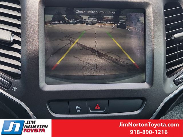 Used 2019 Jeep Cherokee SUV