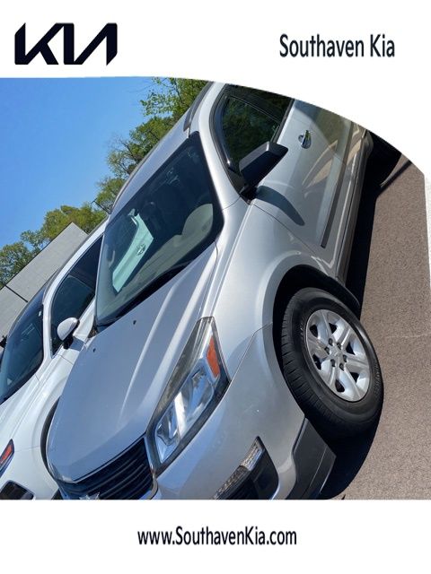 Silver Ice Metallic 2017 Chevrolet Traverse LS FWD SUV / Crossover Front-Wheel Drive 6-Speed Automatic