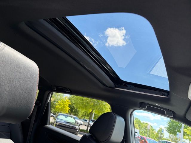 used 2025 Honda CR-V Hybrid car, priced at $36,995