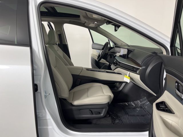2025 Everest White Pearl Tricoat Nissan Murano SL AWD SUV