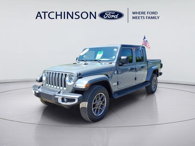 Sting-Gray Clearcoat 2021 Jeep Gladiator Pickup Truck Four-Wheel Drive 8-Speed Automatic