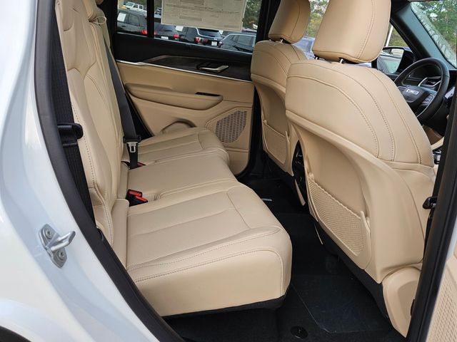 New 2025 White Jeep Limited image 14