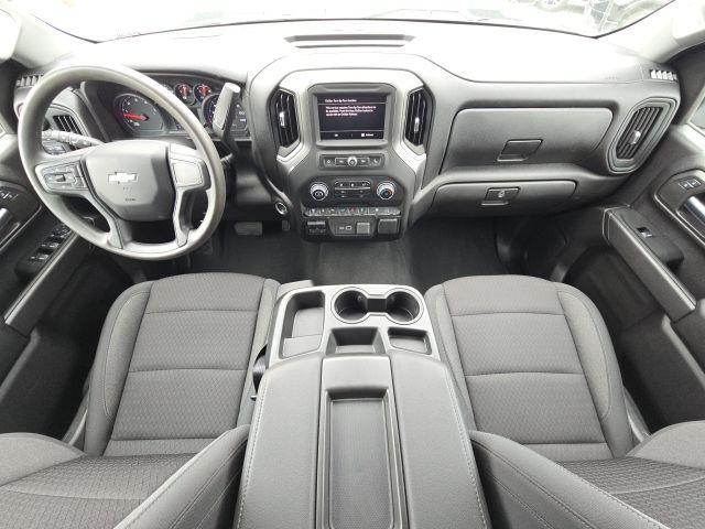 2025 Chevrolet Silverado 2500HD Custom:C02582