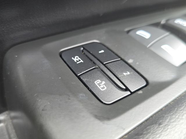 2022 Chevrolet Suburban LT:168357A