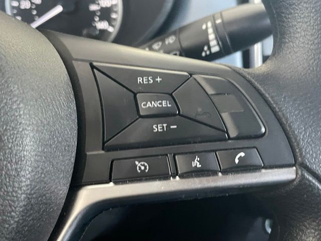 Used 2025 Pearl Nissan 1.6 SV image 10