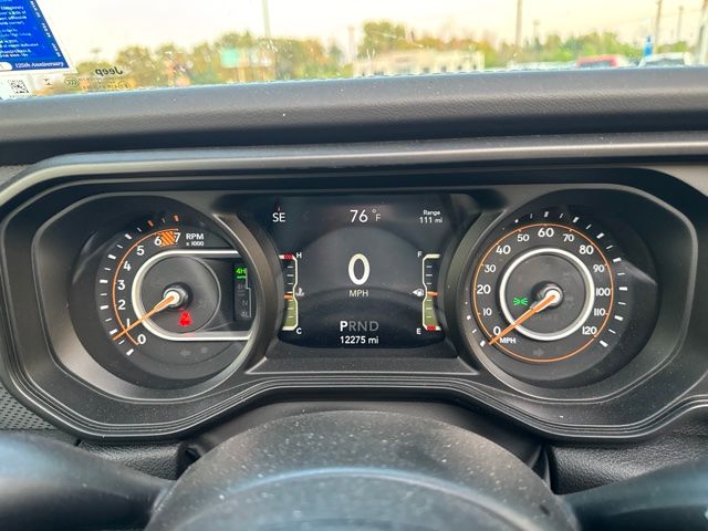 Used 2024 Bright White Clearcoat Jeep Rubicon 392 image 21