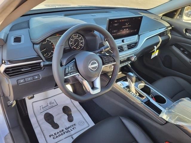 New 2025 Gray Nissan 2.5 SR image 10