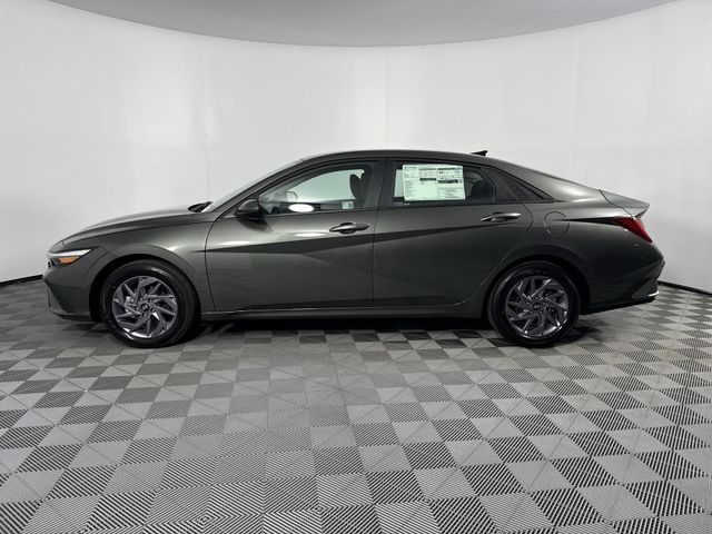 New 2025 Hyundai Elantra Hybrid For Sale in Indianapolis, IN