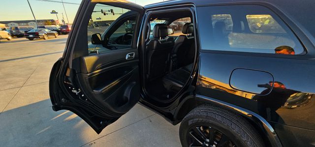 2020 Jeep Grand Cherokee Altitude 55