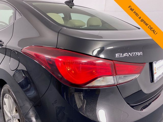 2016 Hyundai Elantra SE 31