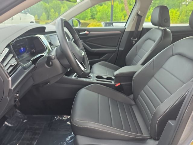 Used 2024 Silver Volkswagen 1.5T SE image 15