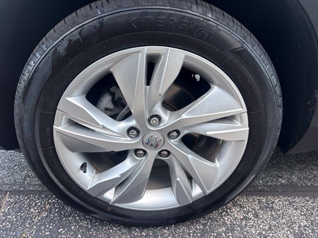 Used 2025 Gray Buick Preferred image 4