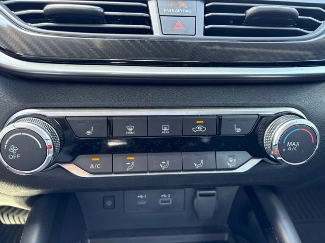 2023 Nissan Altima SR